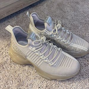 Steve Madden Sneakers